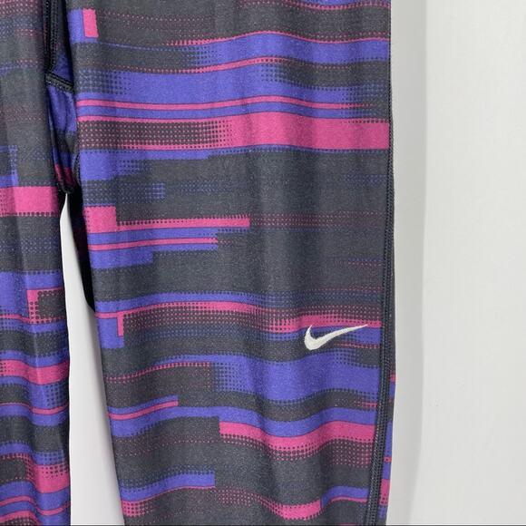 Nike Dri-Fit Crop Leggings Size Small Black and Purple - Picture 4 of 10